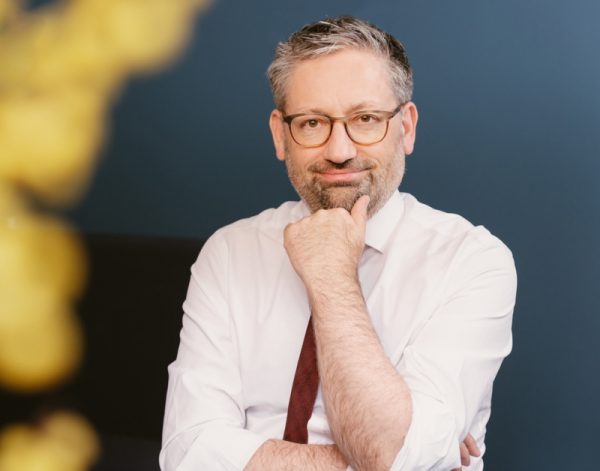 Heiko Kretschmer ، بنیانگذار و مدیر مشاوره ارتباطات Johanssen + Kretschmer. "عنوان =" Heiko Kretschmer ، بنیانگذار و مدیر عامل مشاوره ارتباطات Johanssen + Kretschmer. "/>
<figcaption class=